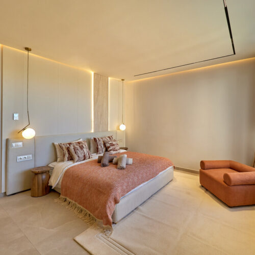 Suite aux tons terracotta et suspension