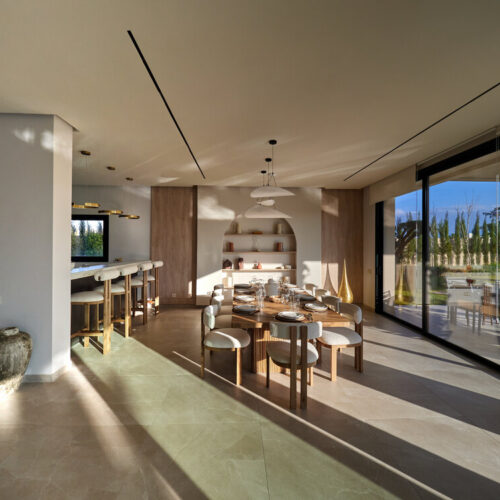 Séjour et salle à manger de la villa